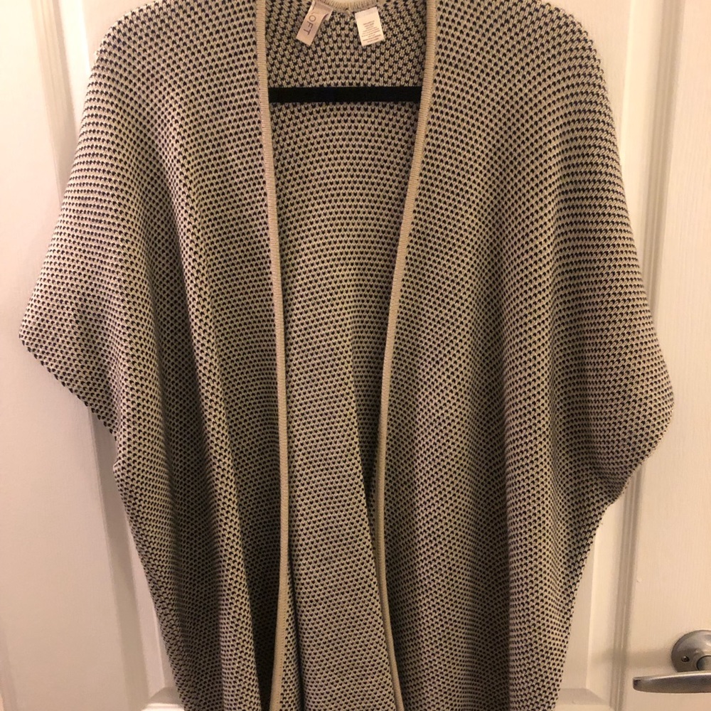 LOFT shawl stretchy and thick fabric